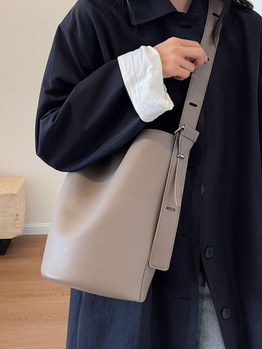 Women's Adjustable Strap Shoulder Bag Removable Inner Pocket Synthetic Leather Multi Compartment