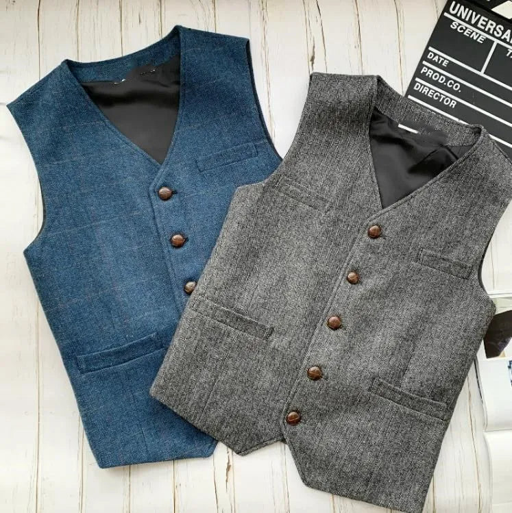 Men's sleeveless vests in blue and gray, V-neck with button front and flap pockets
