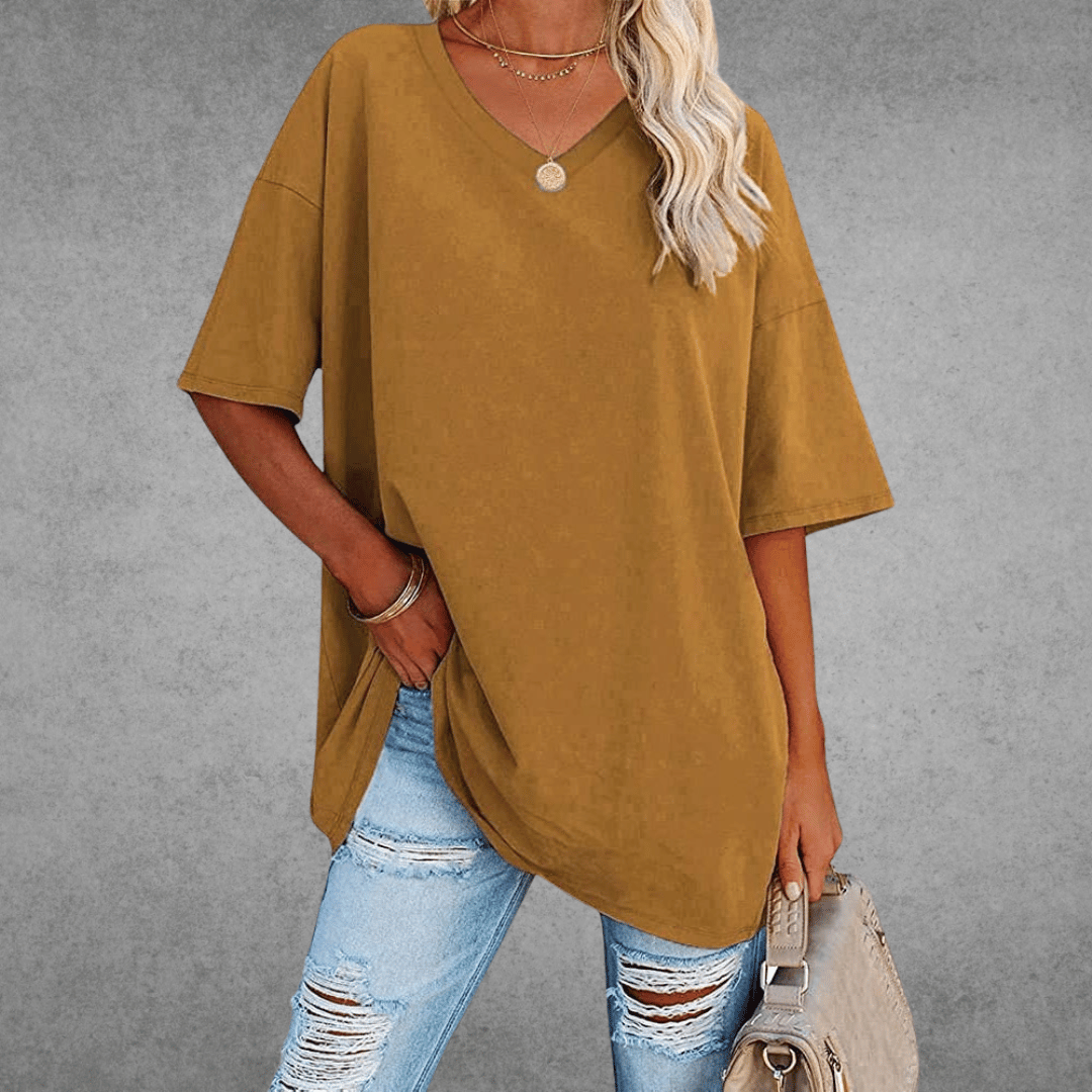 Women’s oversized V-neck T-shirt in brown with short sleeves and relaxed fit