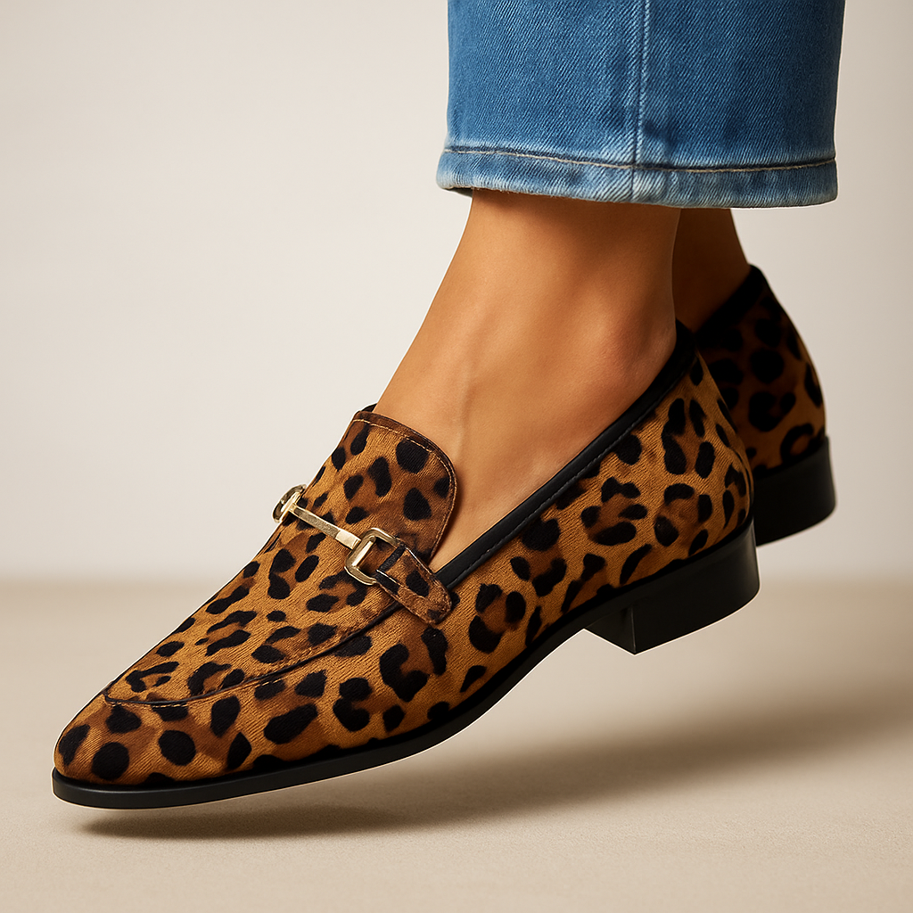 Women's pointed animal-print loafer with buckle, brown and black spots