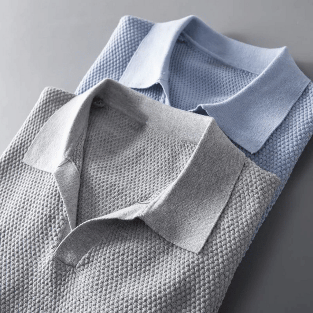 Knitted polo shirt collars in light grey and sky blue, short-sleeve knit texture