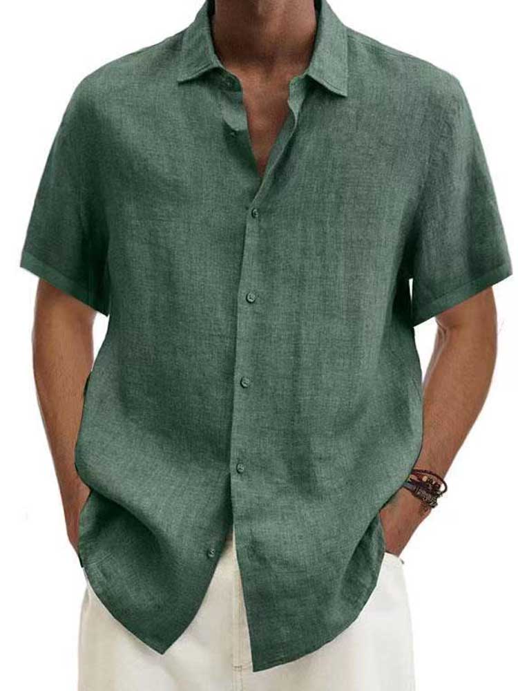 Men's linen shirt in green, short-sleeve button-up with front close-up