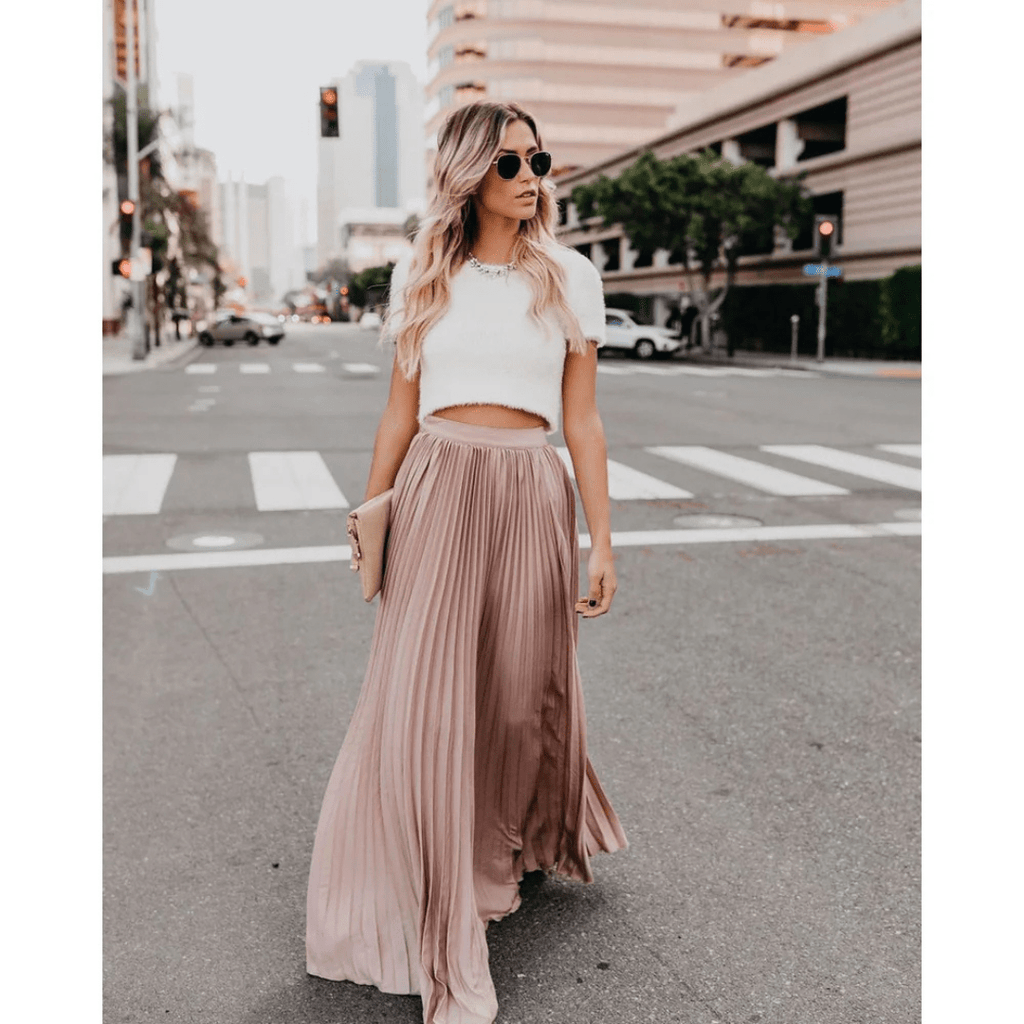 Women's pleated maxi skirt with elastic waistband, blush pink