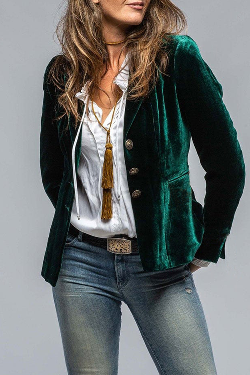 Green notch lapel blazer with flap pockets and three-button front, long sleeves