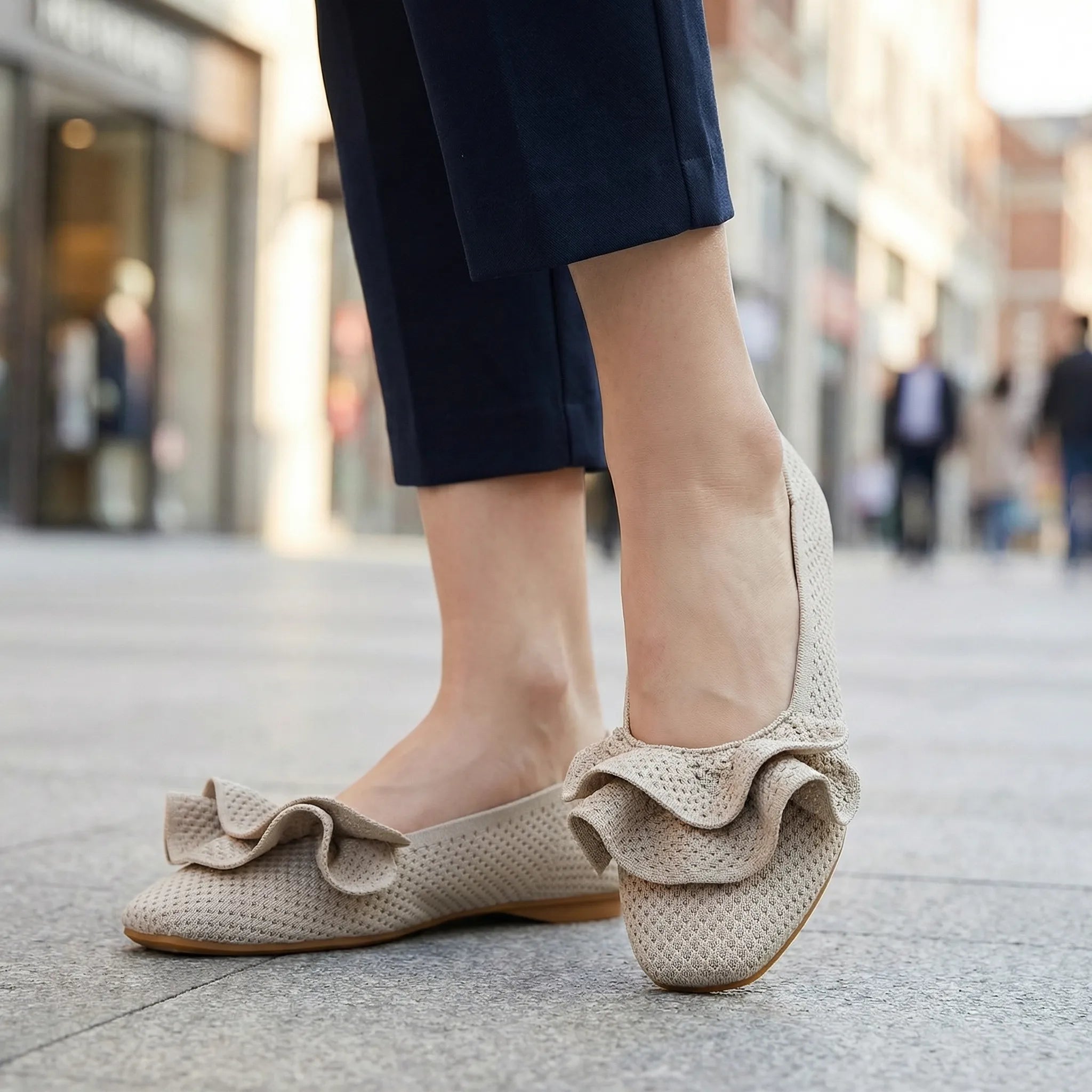 Wide-fit knit slip-on shoes, light beige knit with bow at toe and tan sole
