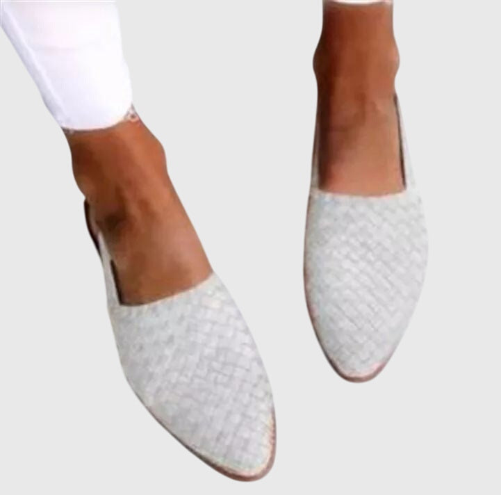 Woven orthopedic mule, flat slip-on with pointed toe in white